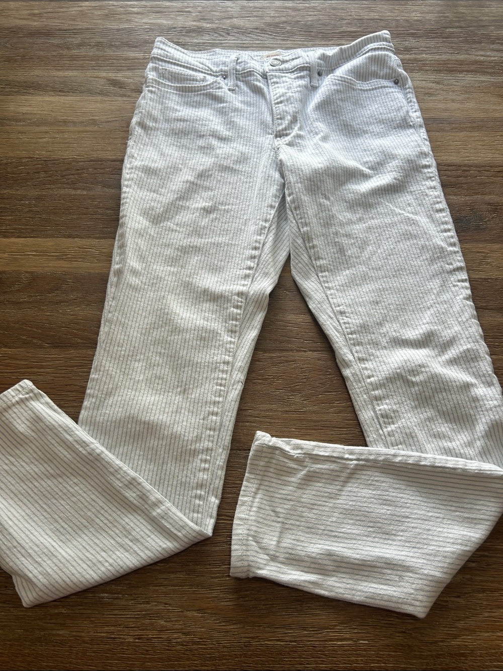 Levi's 311 Shaping Skinny Light Gray Pinstripe Jeans size 29